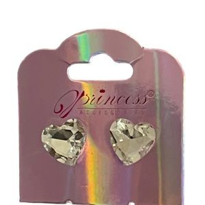 •Heart Diamond Stud Earrings•